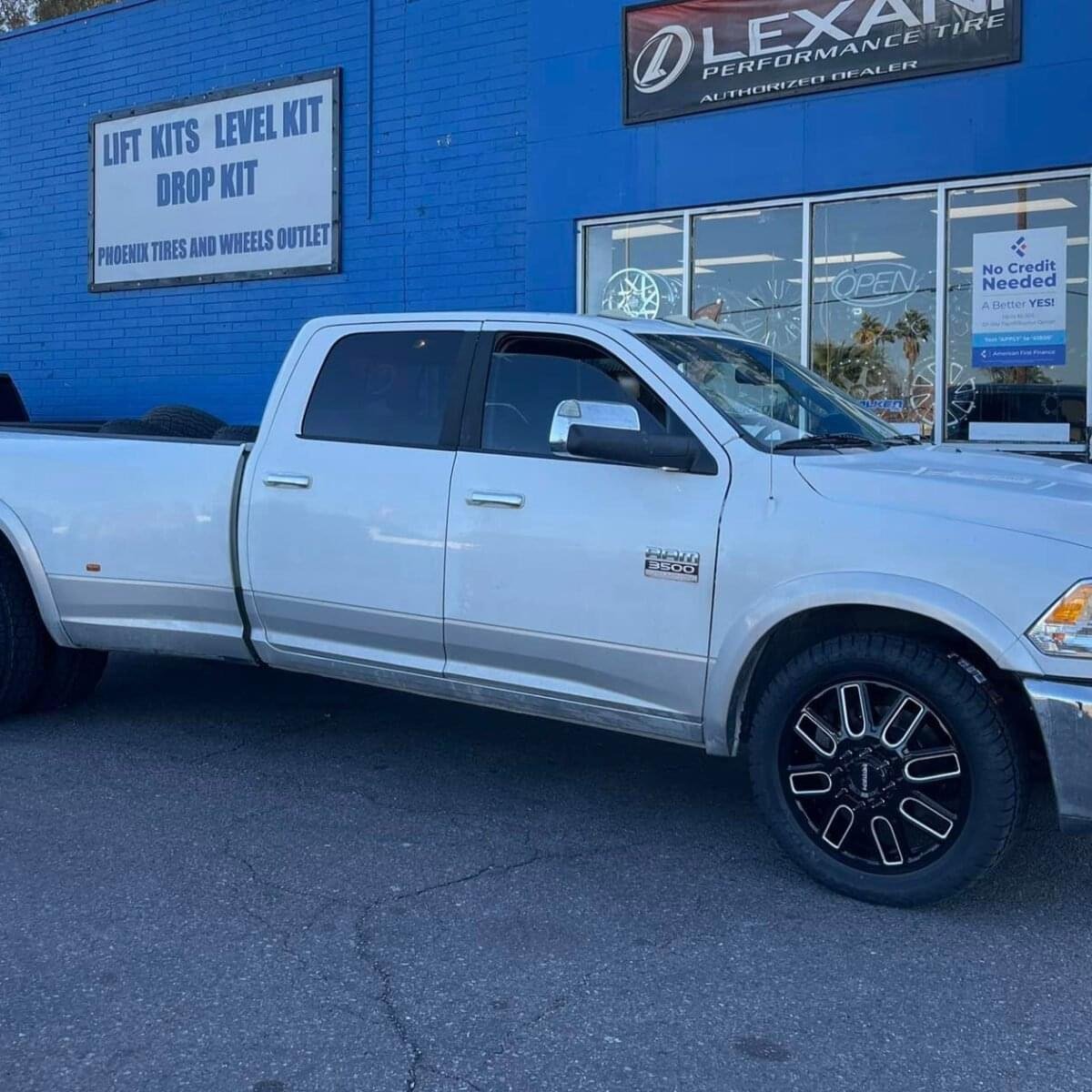 phoenix-tires-wheels